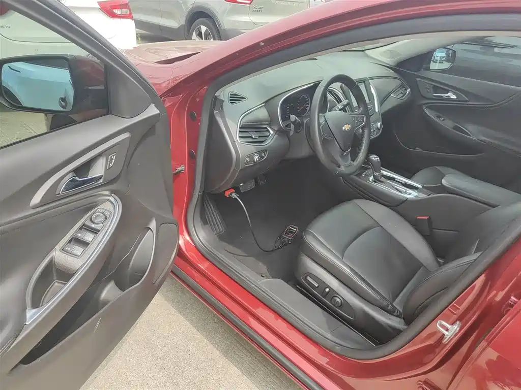 Chevrolet Malibu XL 2017 1.5T Auto Sport Edition фото 12