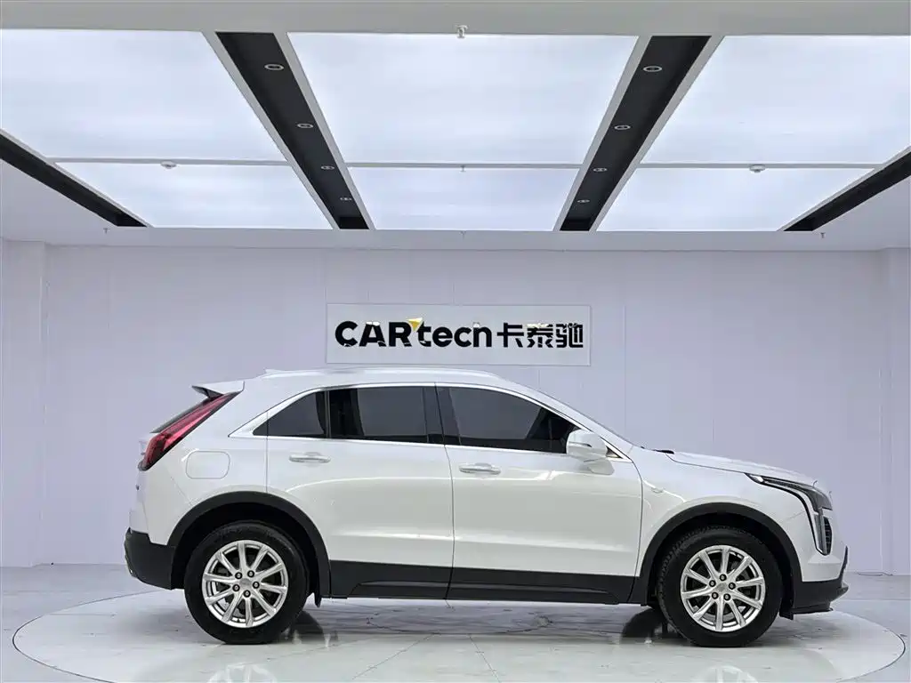 Cadillac XT4 2018 Model 28T 2WD Technology фото 4