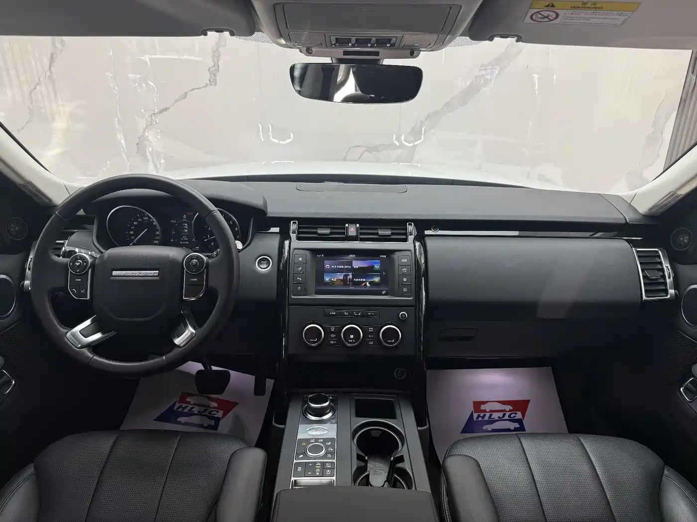 Land Rover Discovery 2017 3.0 SC V6 SE фото 12