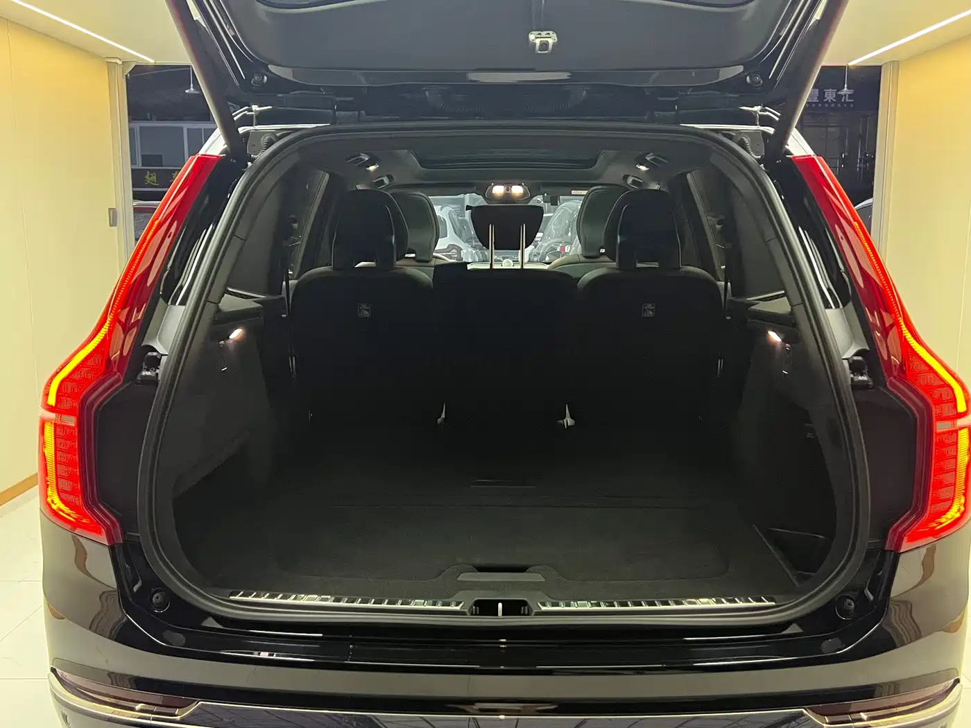 Volvo XC90 2023 2023 B5 Smart Luxury Edition 5-Seater