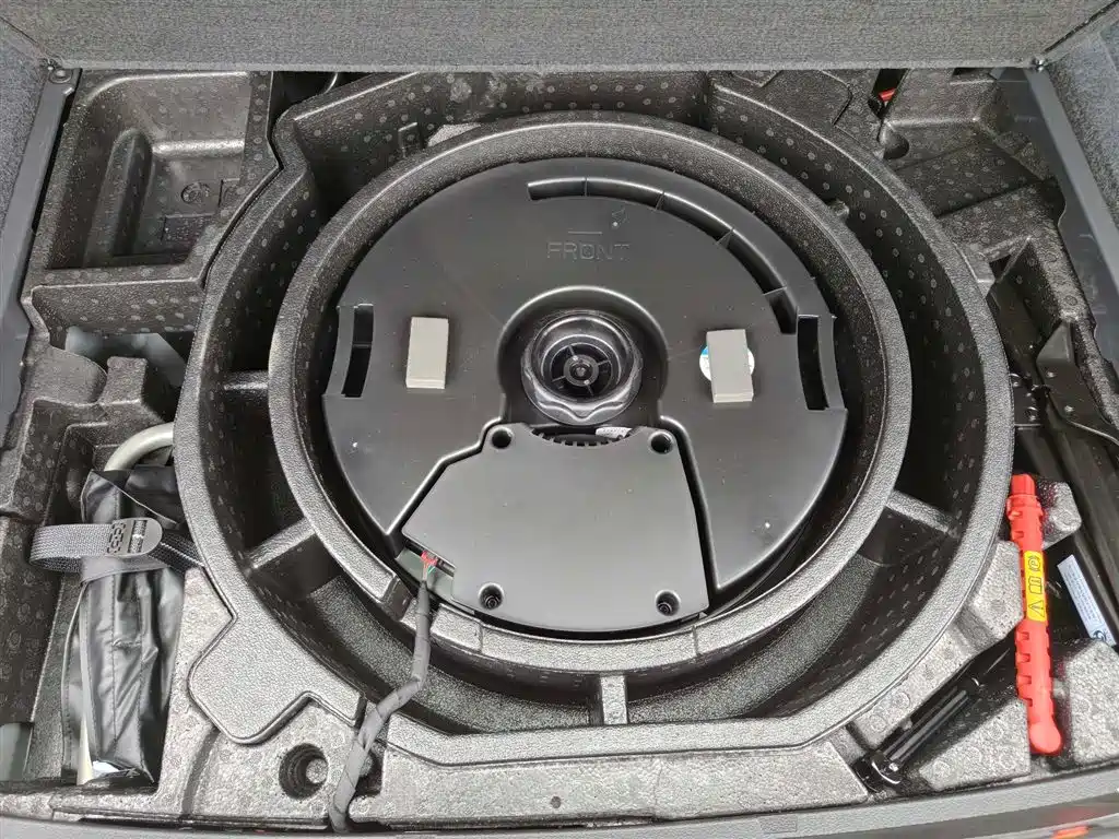 Audi Q5L 2025 45 TFSI Luxury Dynamic фото 8