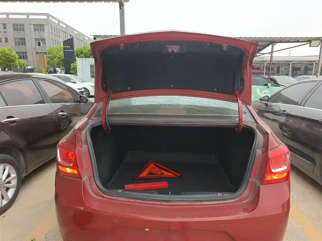 Chevrolet Cruze 2015 1.5L Classic SE AT фото 19
