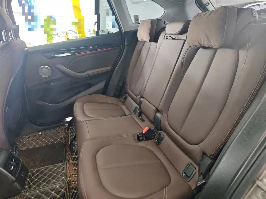BMW X1 2022 sDrive25Li Leading фото 24