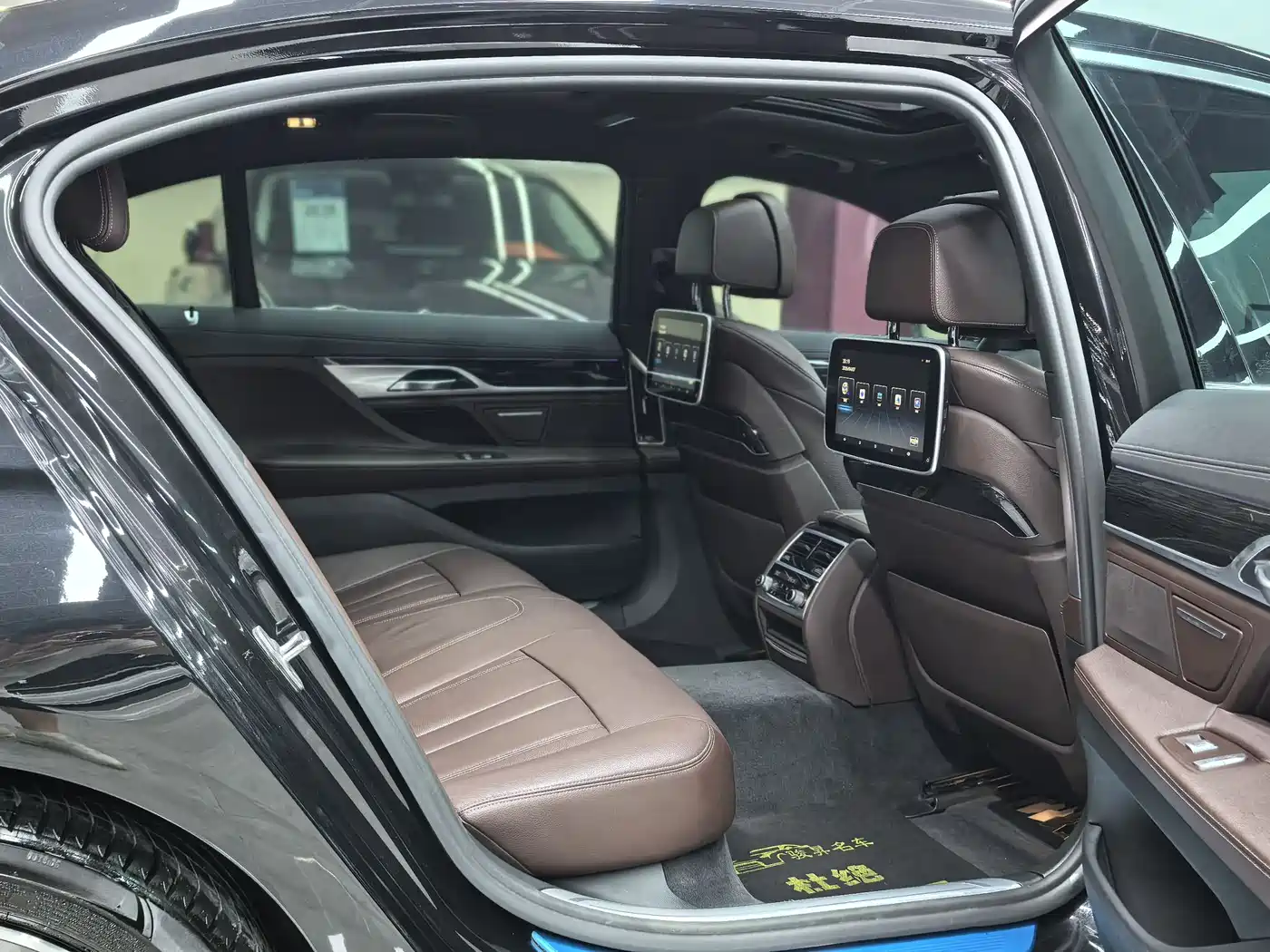 BMW 7 Series 2018 730Li Leading Type M Sport Package фото 13