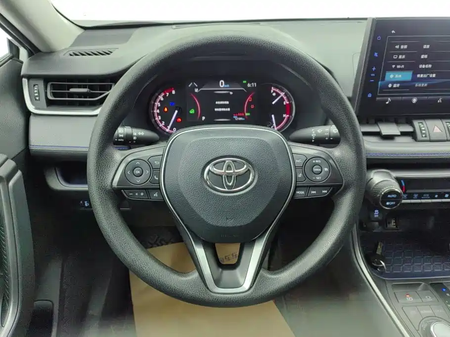 Фото 15 - Toyota Wildlander