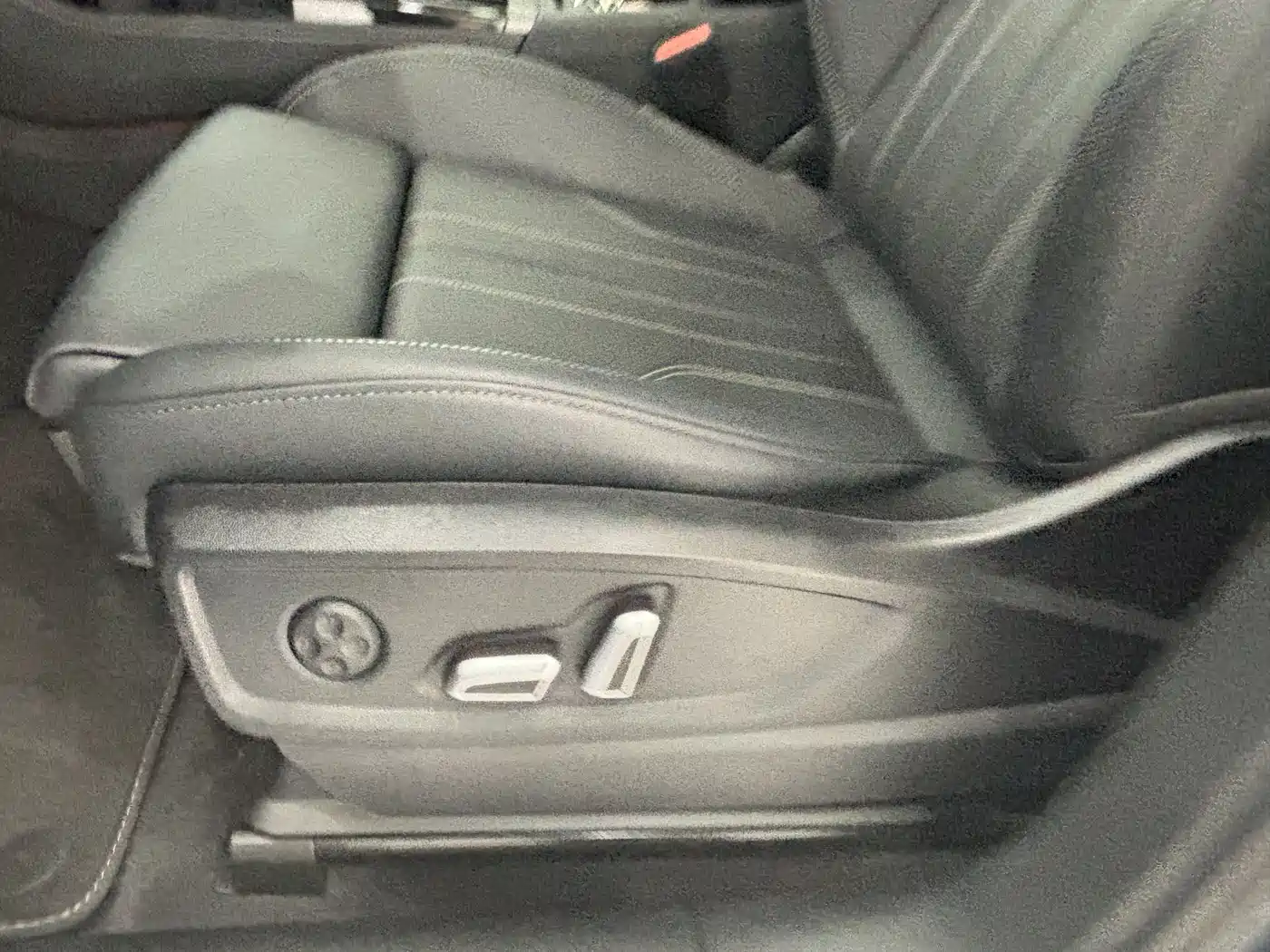 Audi Q5L 2025 45 TFSI Luxury Dynamic фото 14