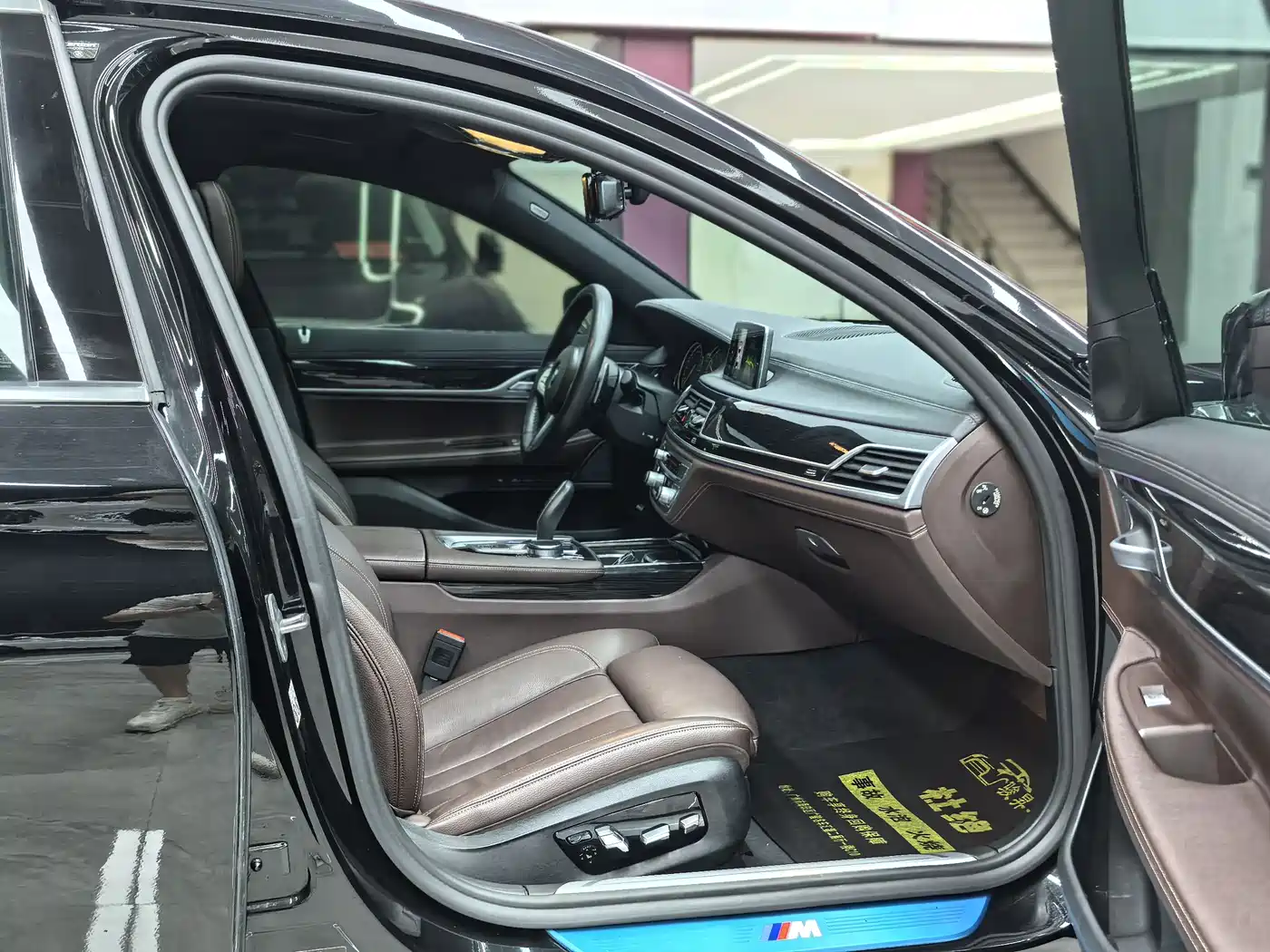 BMW 7 Series 2018 730Li Leading Type M Sport Package фото 12