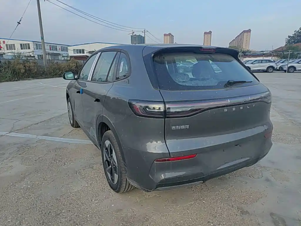 Фото 5 - Geely Galaxy Galaxy E5
