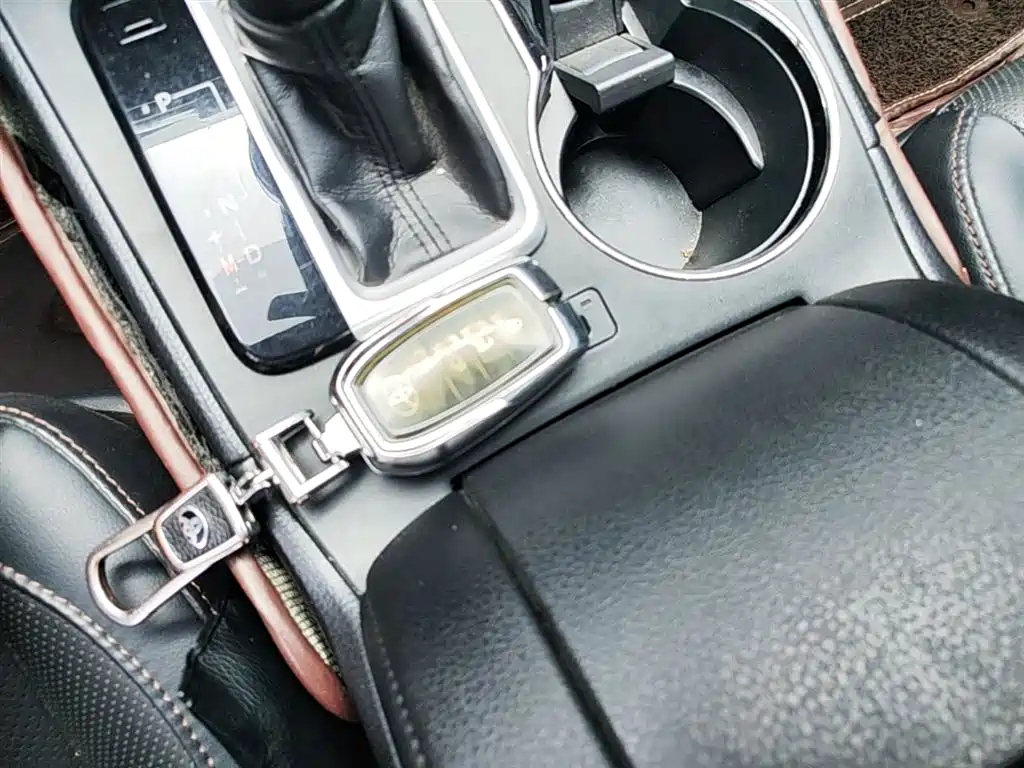 Toyota Highlander 2018 2.0T 4WD Ultimate 7-seater (China V) фото 9