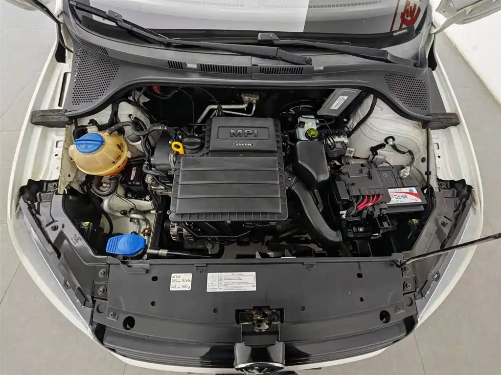 Volkswagen Jetta 2015 1.6L Manual Trend фото 6