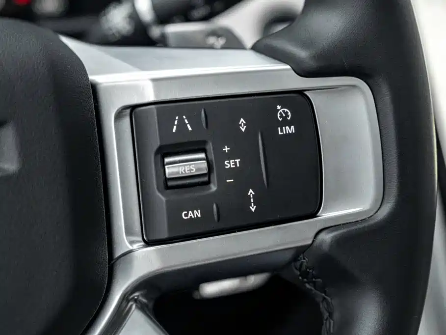 Land Rover Discovery 2024 2024 360PS Dynamic SE