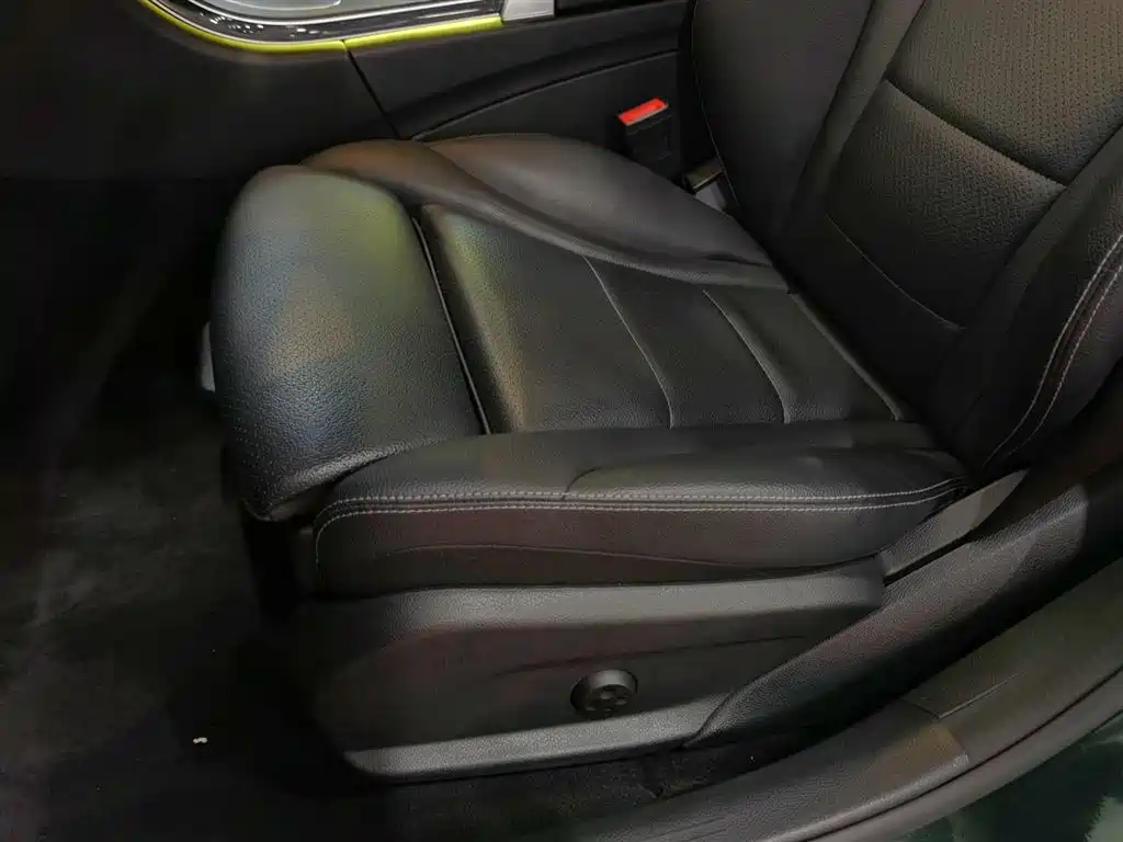 Mercedes-Benz C-Class 2019 C 260 L Sport фото 20