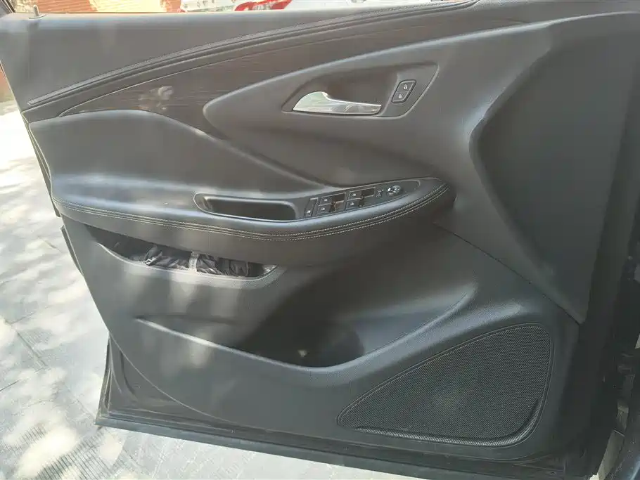 Buick Envision Plus 2020 20T FWD Leading фото 7