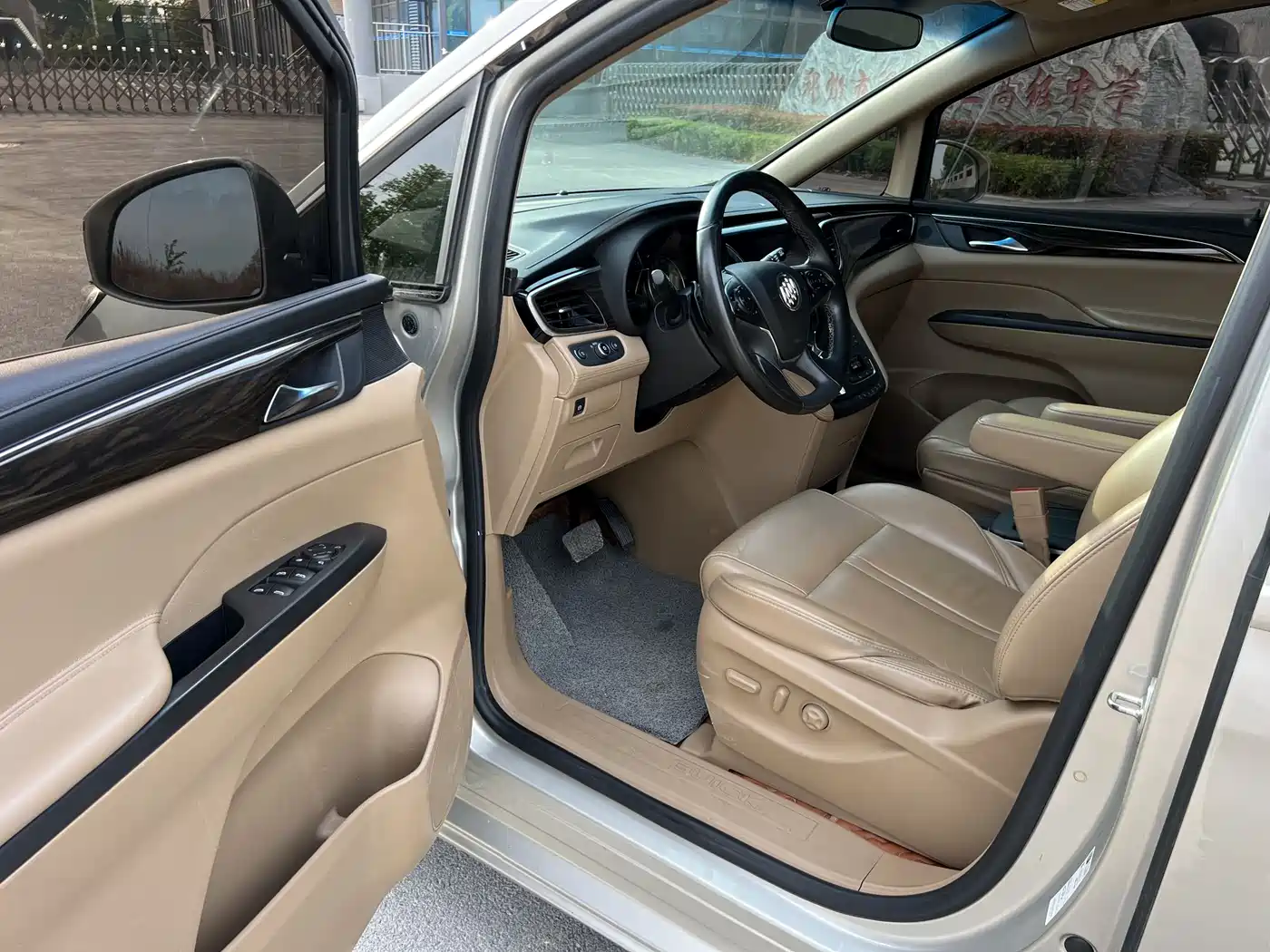 Buick GL8 2018 ES 28T Premium Type China VI фото 9