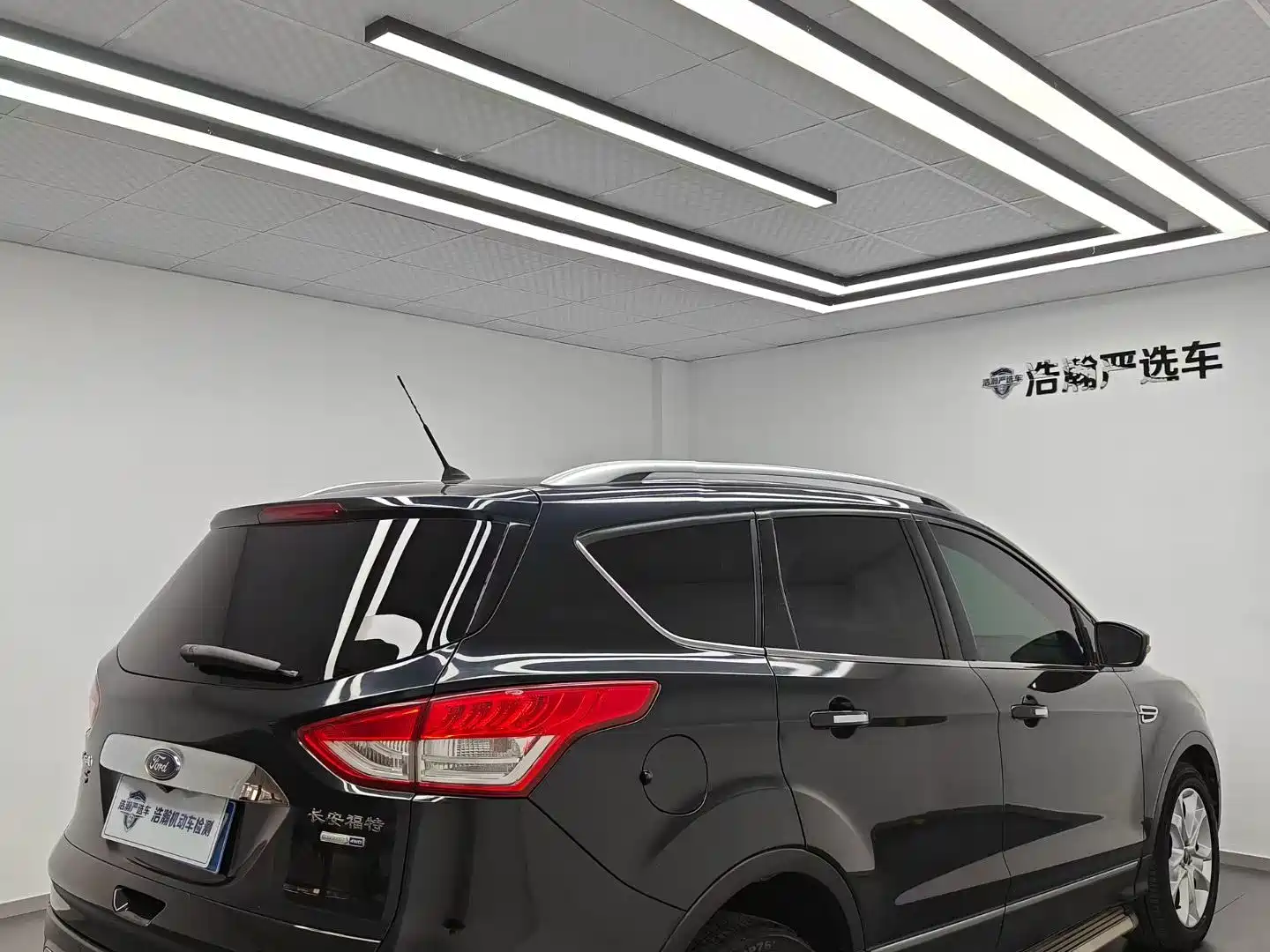 Фото 6 - Ford Kuga