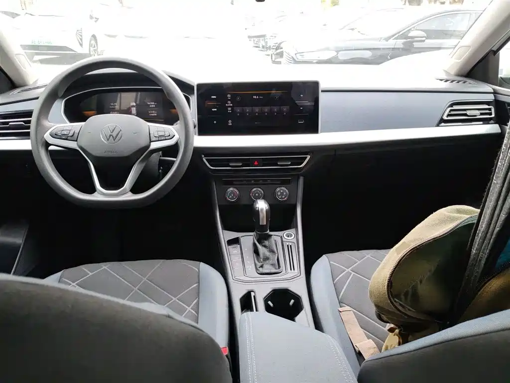 Volkswagen Lavida 2023 Facelift 1.5L Auto Comfort Edition фото 10