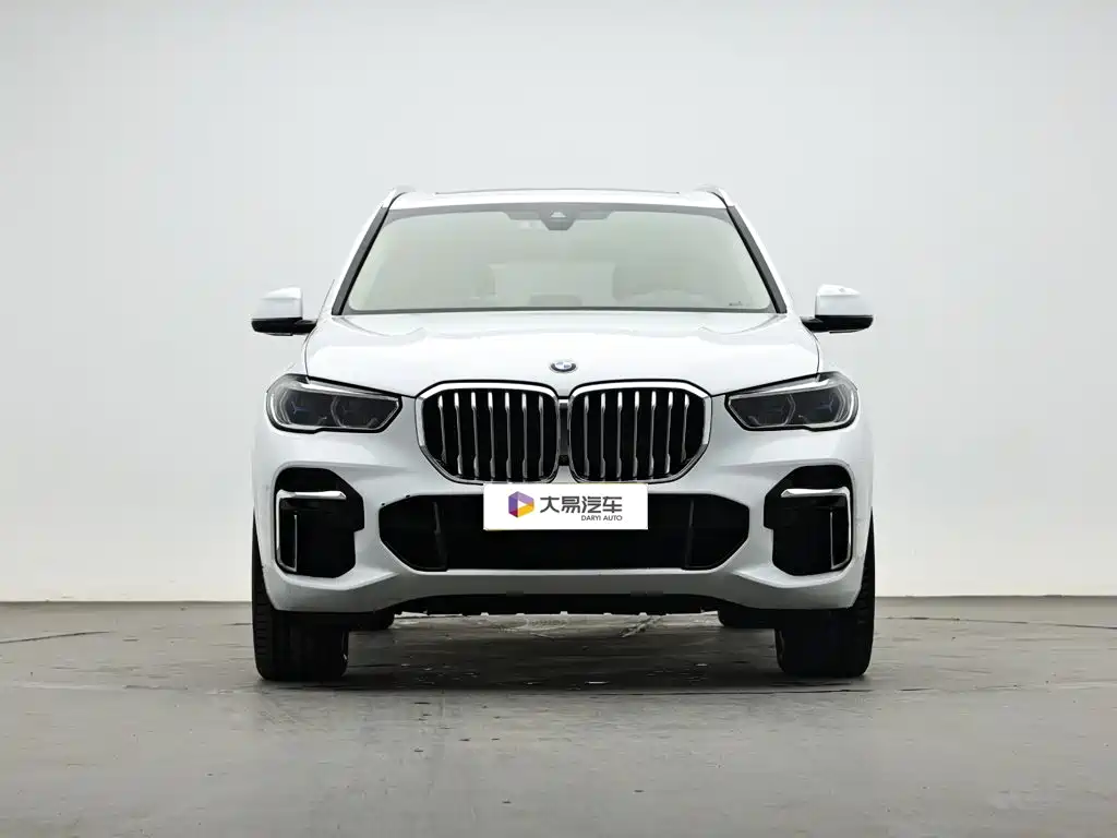 Photo 2 - BMW X5