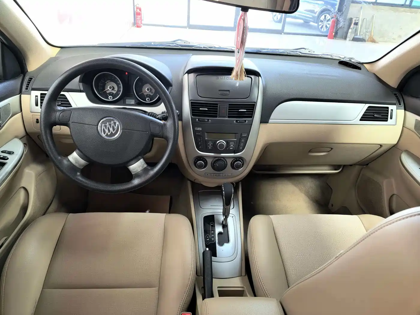 Buick Excelle 2013 1.5L Automatic Classic фото 4