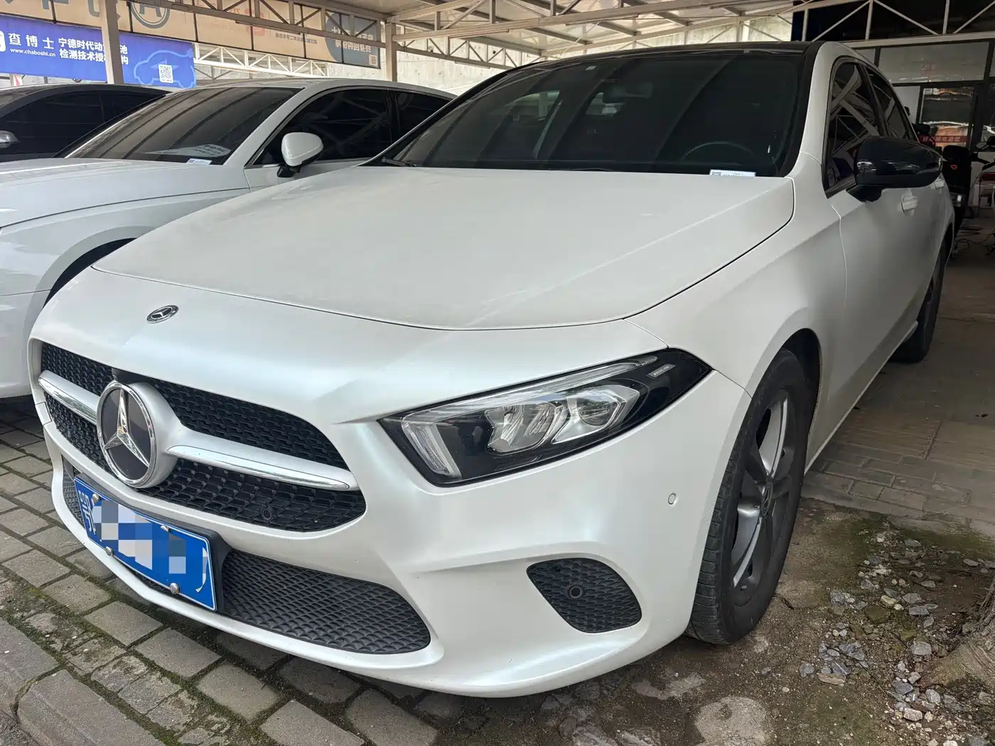 Mercedes-Benz A-Class (Import) 2019 A 200 Dynamic Version