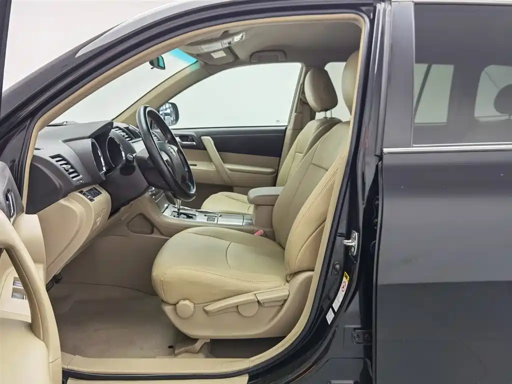 Toyota Highlander 2012 2.7L 2WD 5-seater Elite Edition фото 10