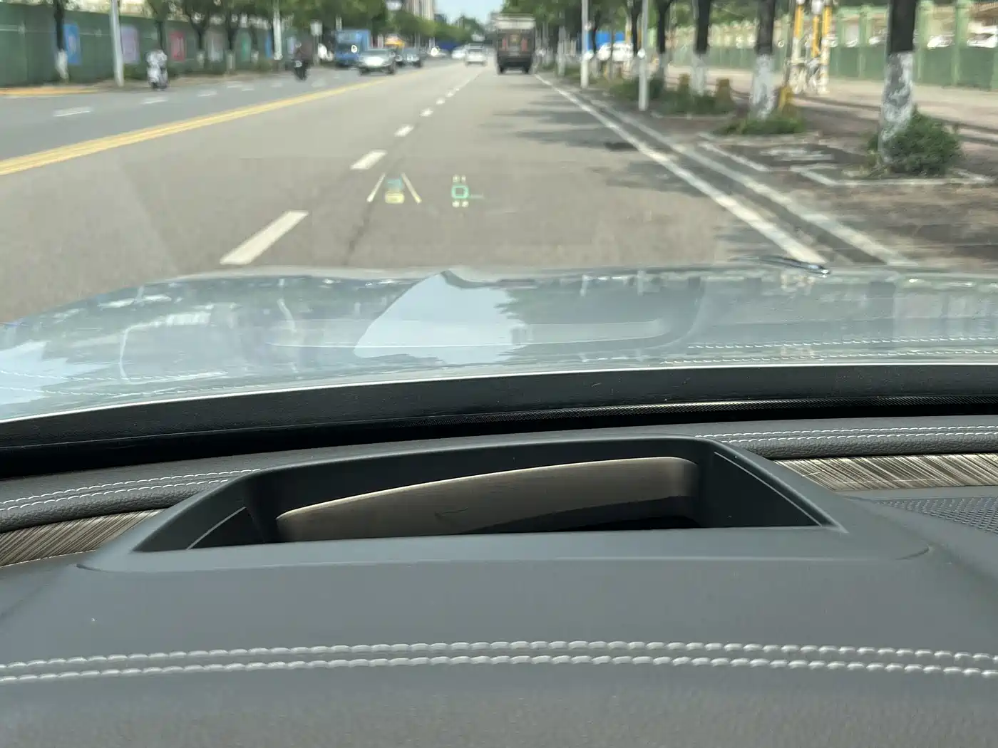Hongqi H9 2020 3.0T Smart Connection Qi Chang Edition фото 3