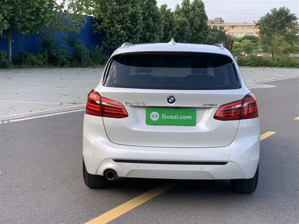 BMW 2 Series Touring 2018 218i M Sport Package фото 9
