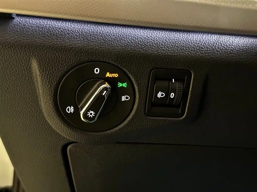 Volkswagen Bora 2026 200TSI DSG Navigation Edition фото 31