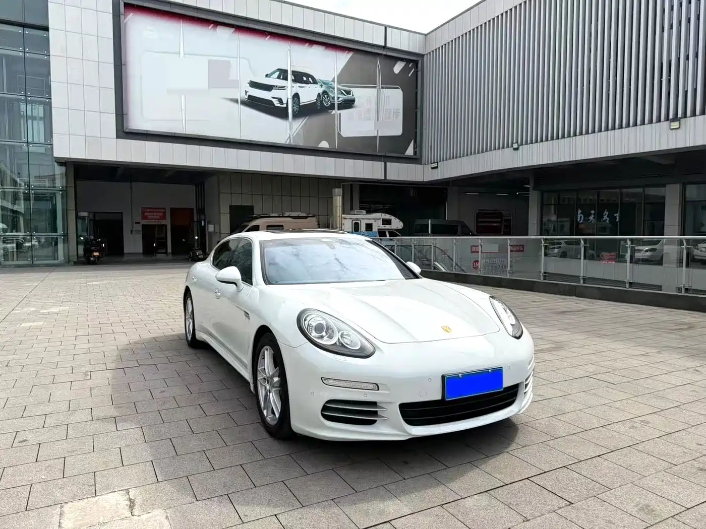 Porsche Panamera 2014 Panamera Executive 3.0T фото 3