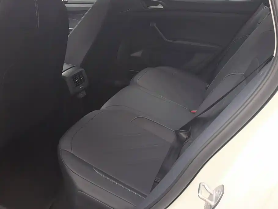 Volkswagen Tharu, миниатюра 11