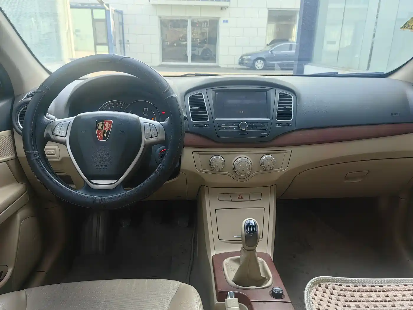 Roewe 350 2013 2013 350C 1.5L Manual Agile Edition