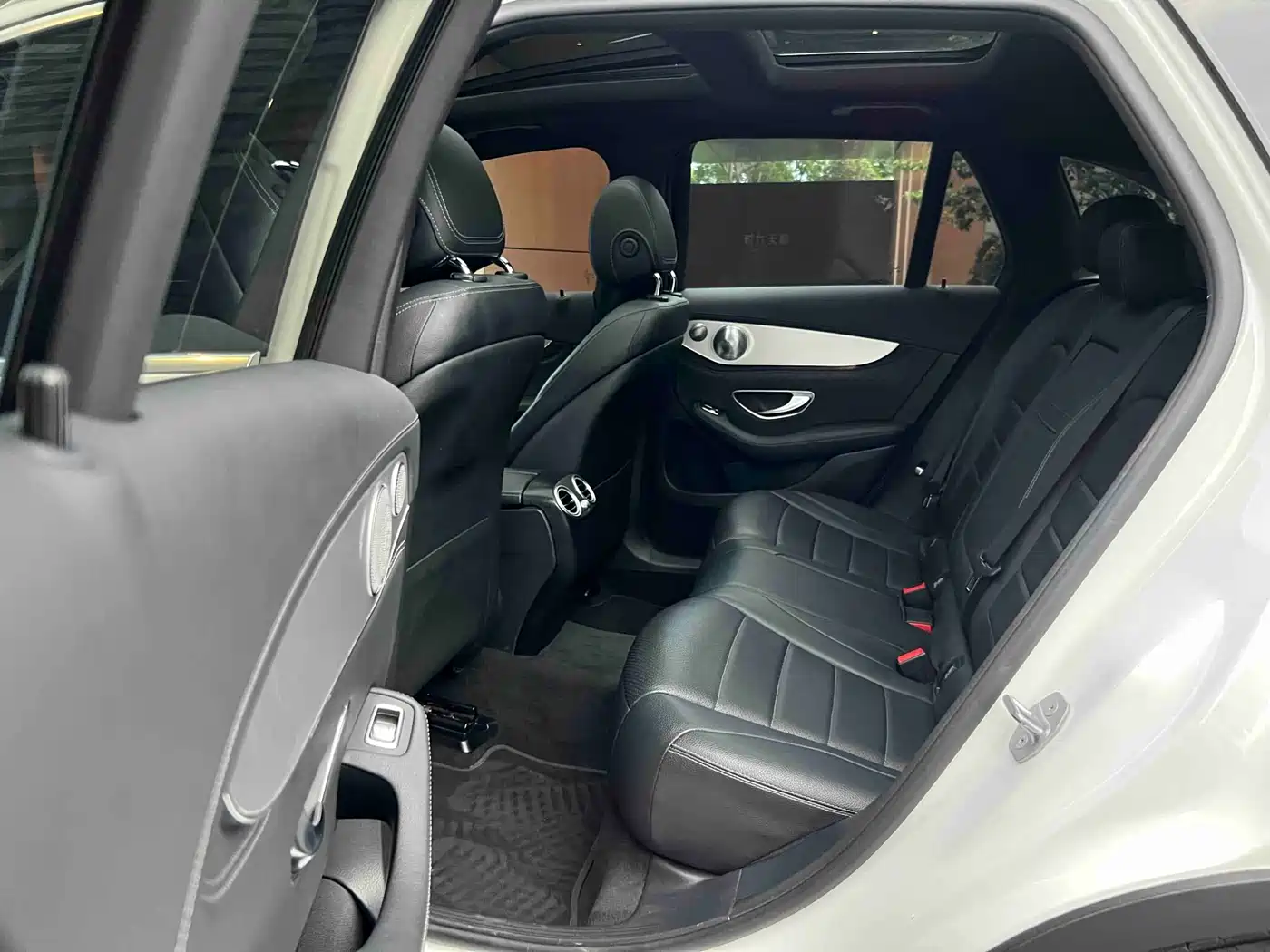 Mercedes-Benz GLC 2017 GLC 200 4MATIC фото 12