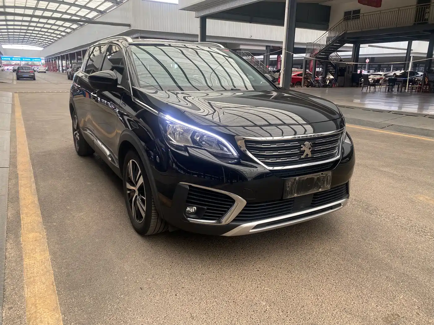 Peugeot 5008 2017 350THP 7-seat Elite Edition фото 3
