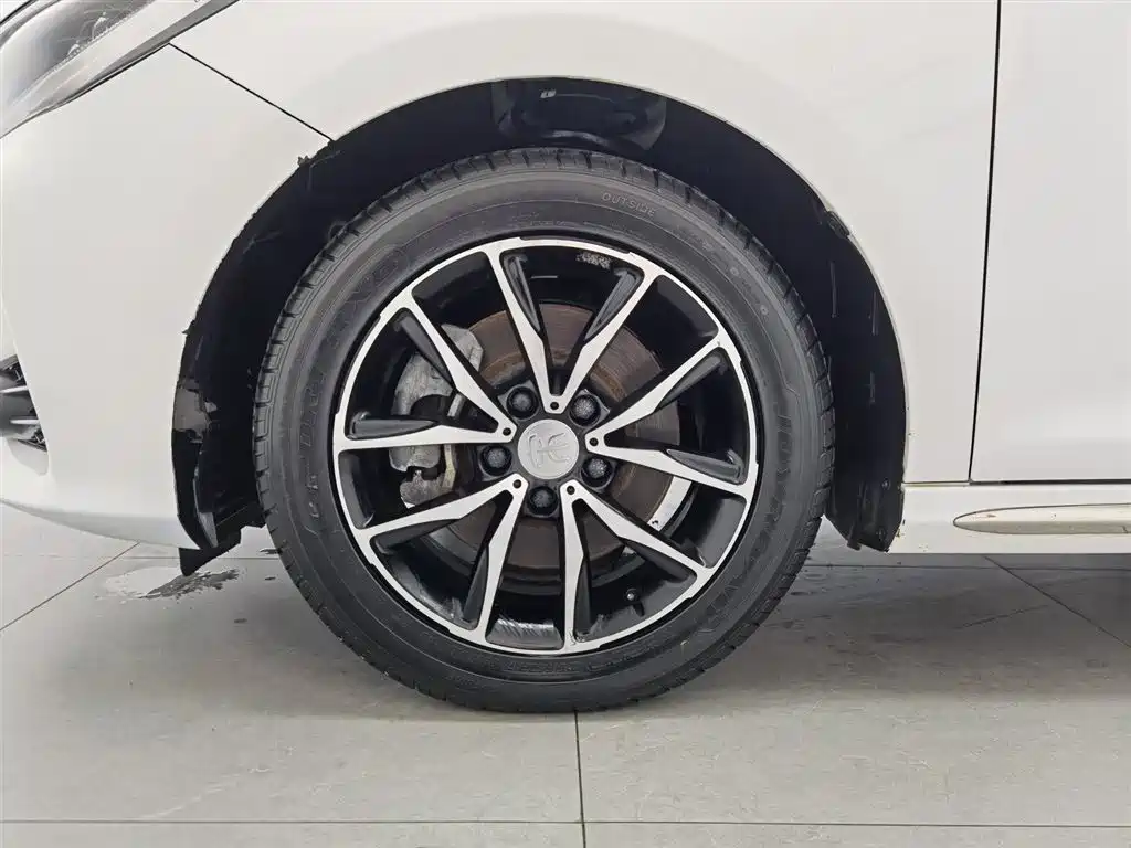 BYD Song MAX 2017 1.5T Auto Smart Elite 7-Seater фото 17