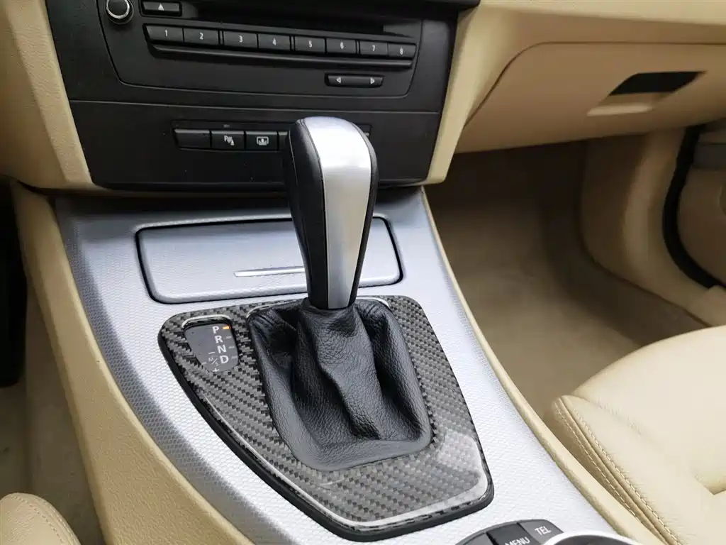 BMW 3 Series (Import) 2010 325i Luxury фото 13