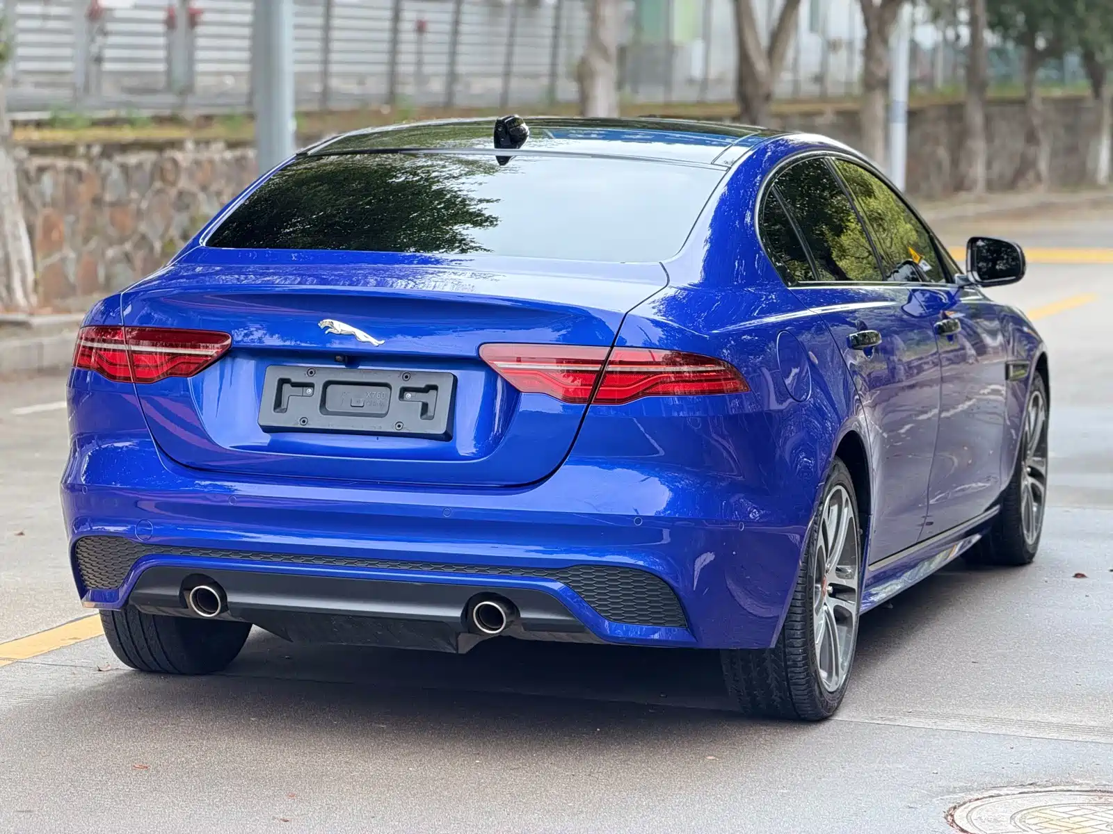 Photo 4 - Jaguar XEL