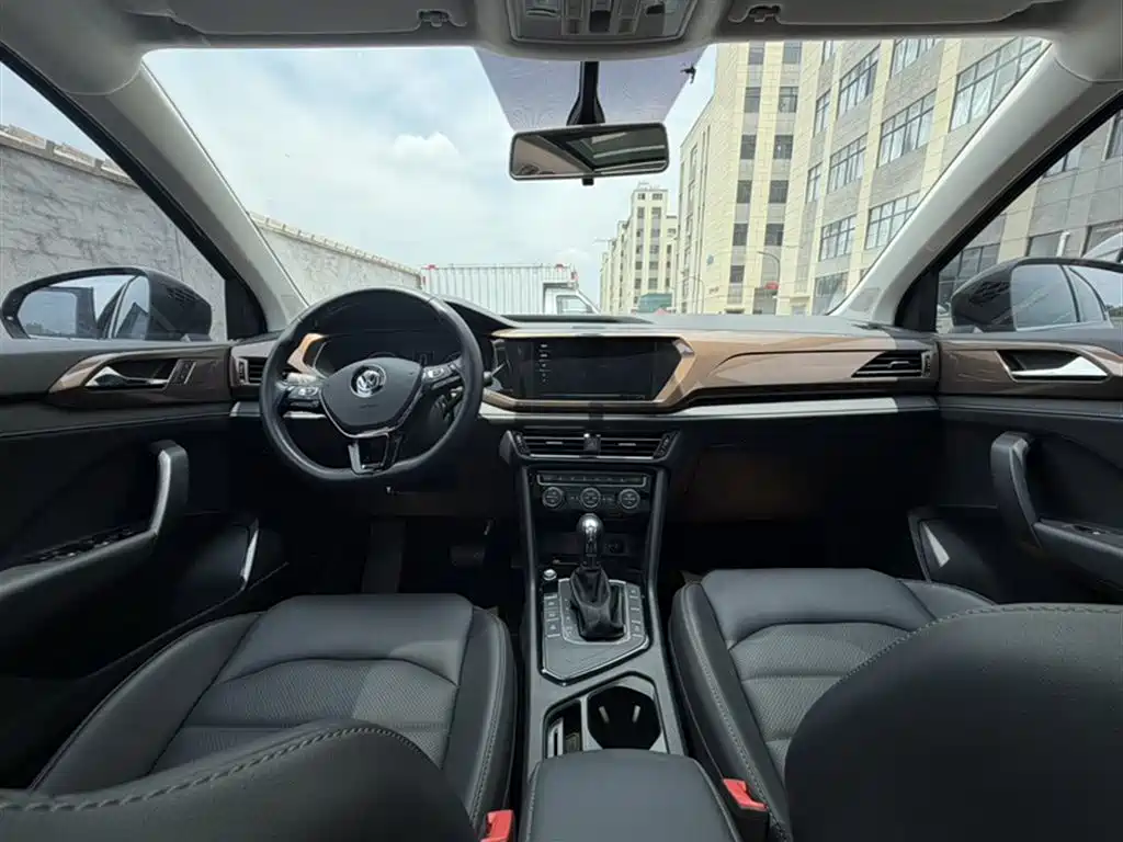 Volkswagen Tharu 2020 Model 280TSI 2WD Luxury Plus China VI фото 10