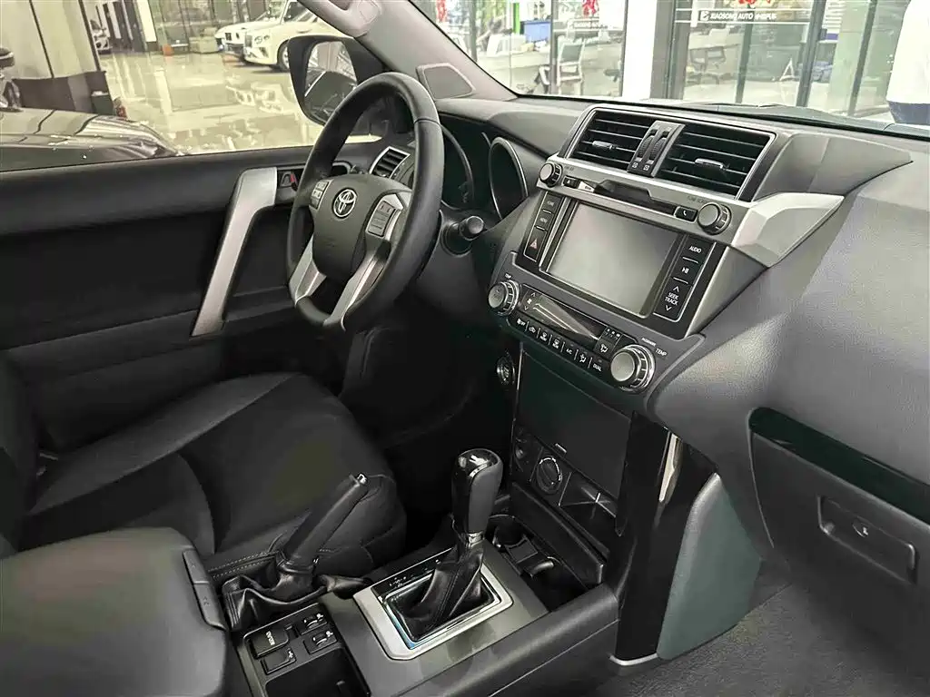 Toyota Prado 2016 2.7L Auto Standard Edition фото 16