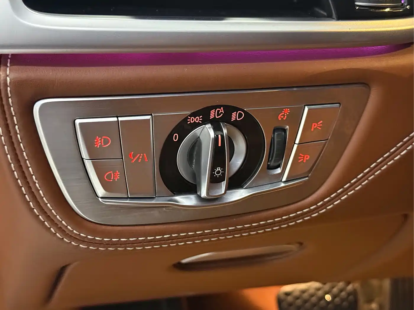 Фото 14 - BMW 7 Series