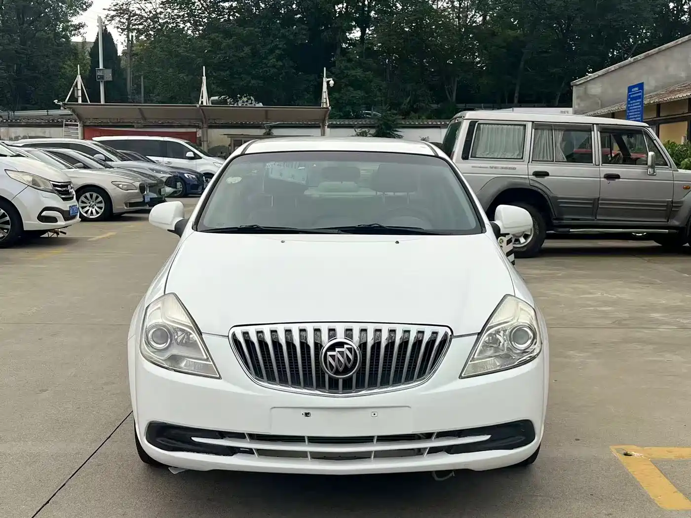 Buick Excelle 2015 1.5L Automatic Classic фото 2