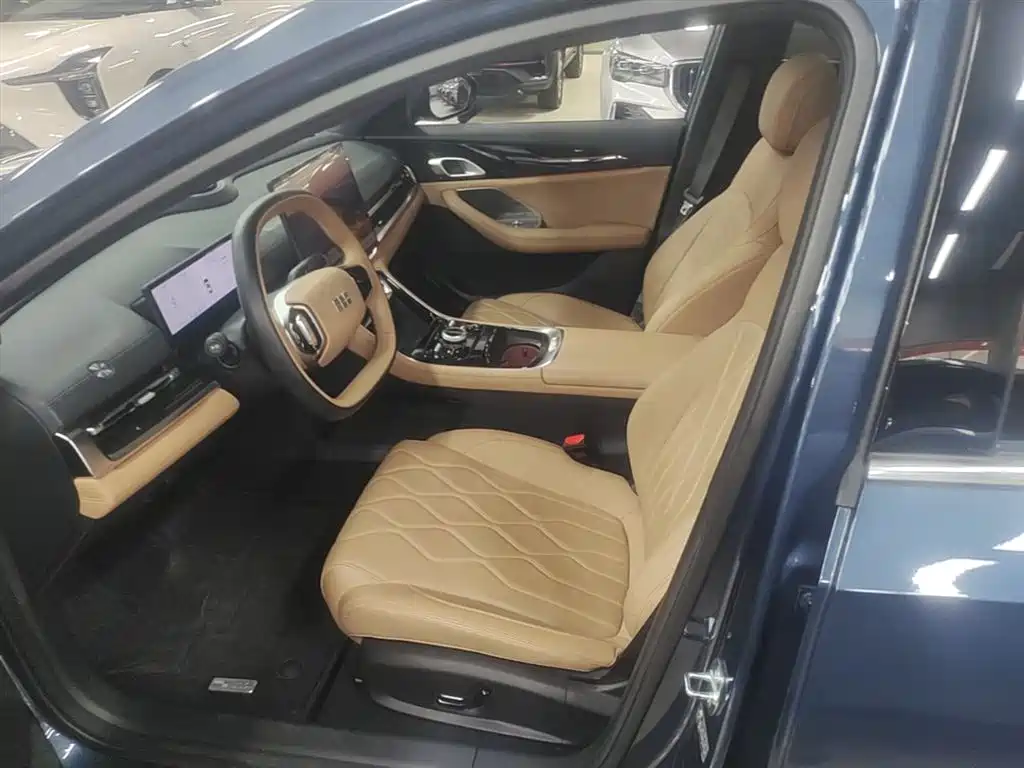 Geely Galaxy Galaxy A7 2025 EM-i фото 15