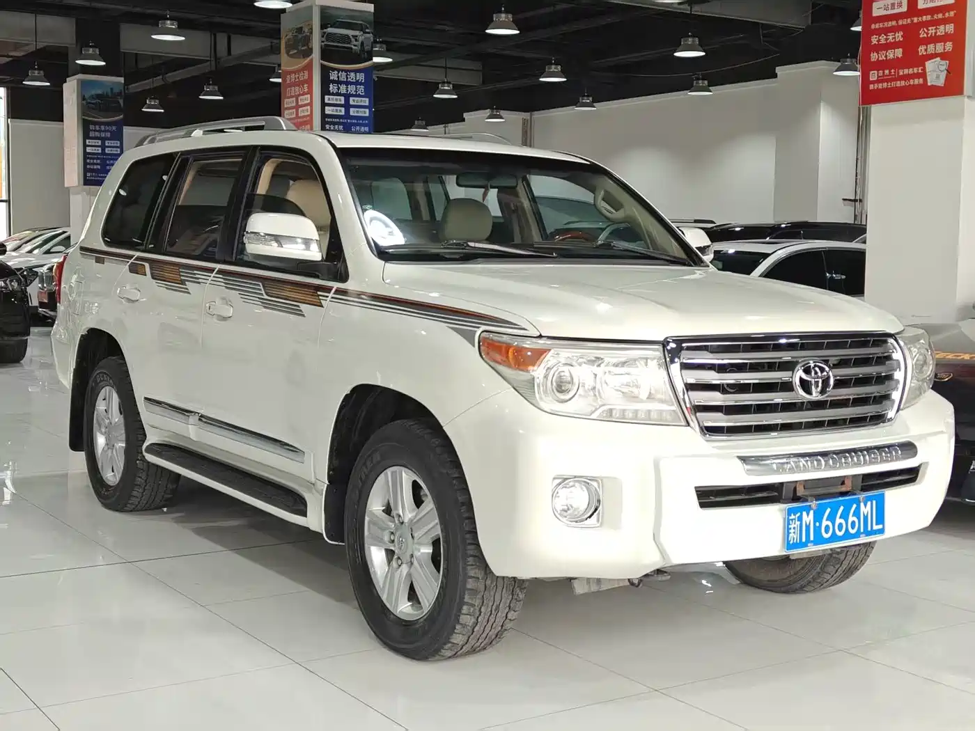 Toyota Land Cruiser (Import) фото 3