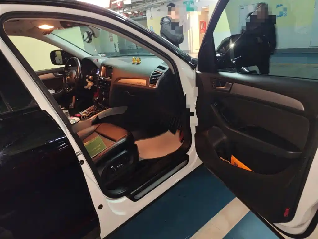 AUDI Q5