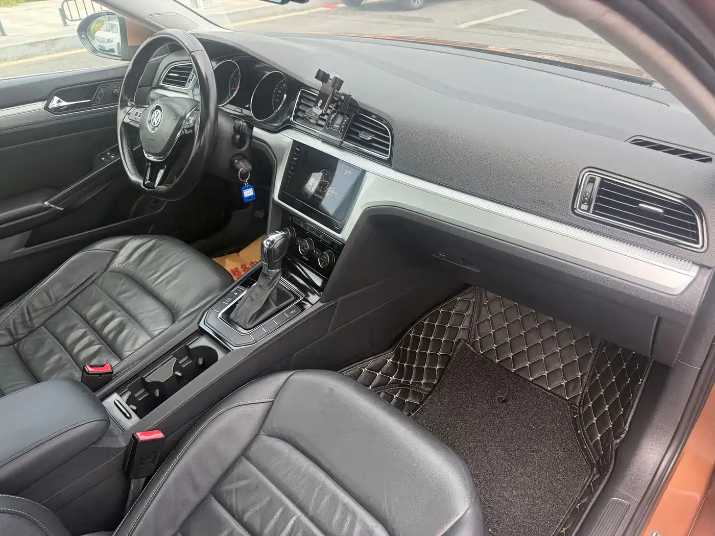 Volkswagen Lamando 2015 280TSI DSG Comfort фото 15