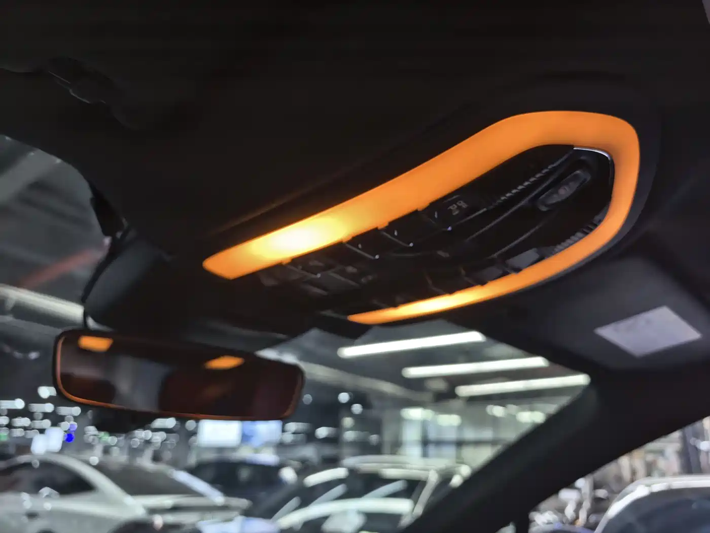 Porsche Macan 2018 Macan 2.0T фото 11