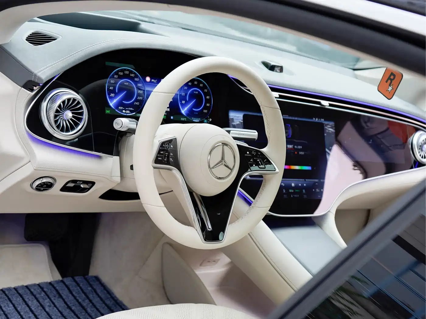 Mercedes-Benz EQS, миниатюра 10