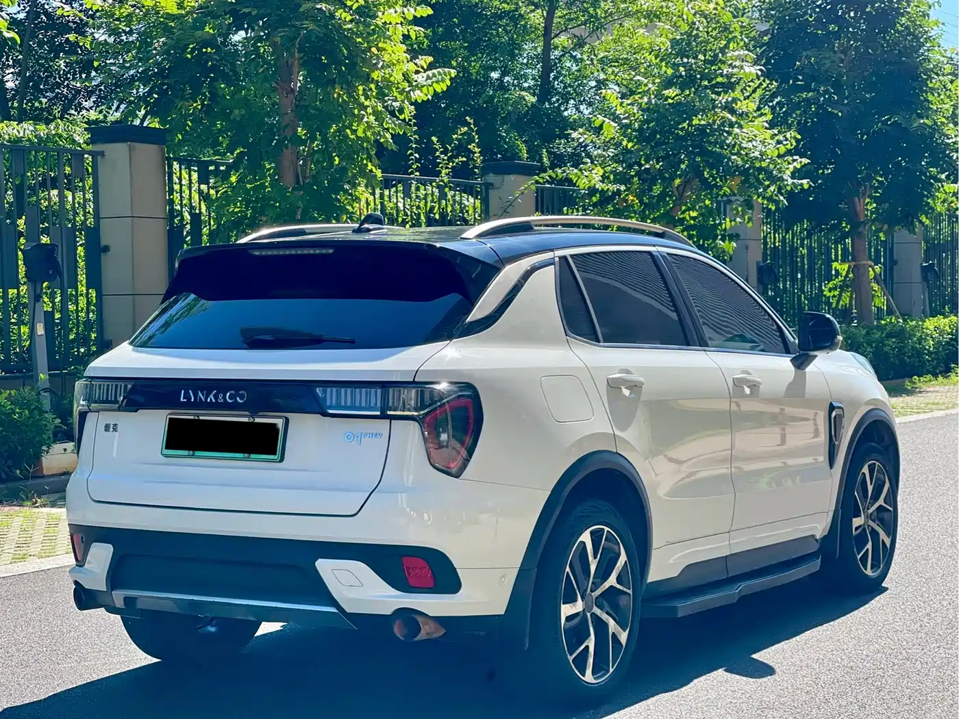 Lynk & Co 01 EM-P 2019 1.5T PHEV Power Pro China VI фото 9