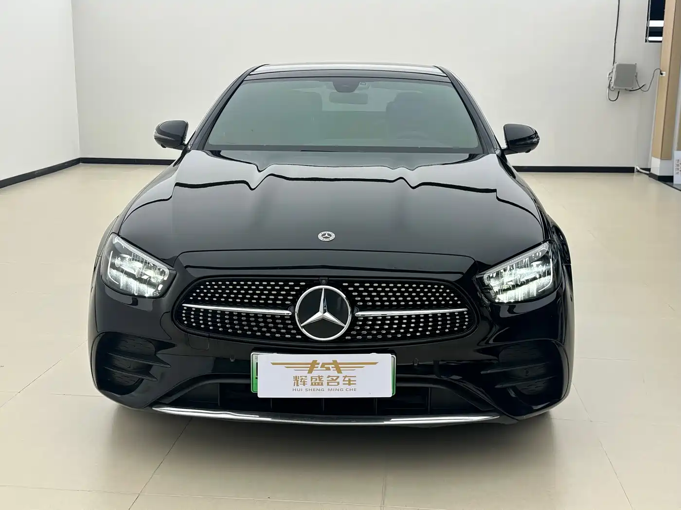 Mercedes-Benz E-Class New Energy 2022 E 350 e L Plug-in Hybrid Sedan фото 2