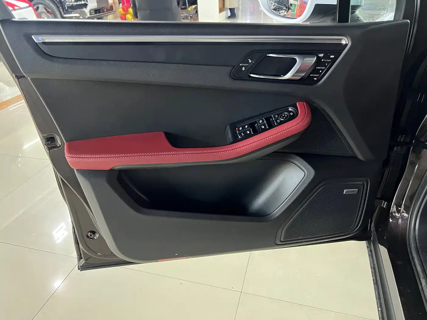 Porsche Macan 2018 Macan 2.0T фото 11