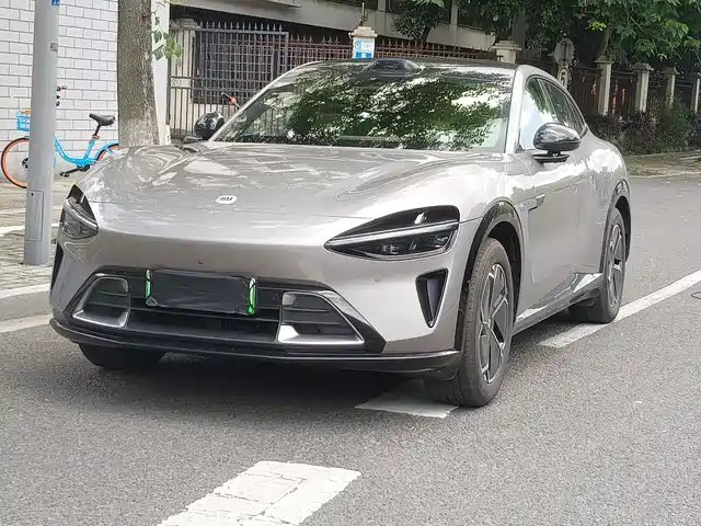  Xiaomi Auto Xiaomi YU7 2025 Extended Range RWD Edition