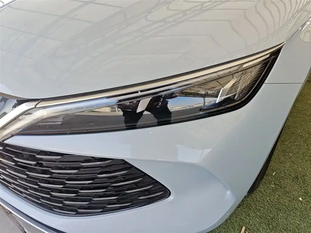 BYD Qin L 2024 DM-i 80KM Leading Edition фото 18